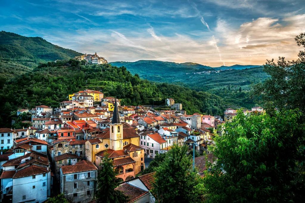 Il Cuore Del Borgo - Holiday Home Borgomaro Экстерьер фото