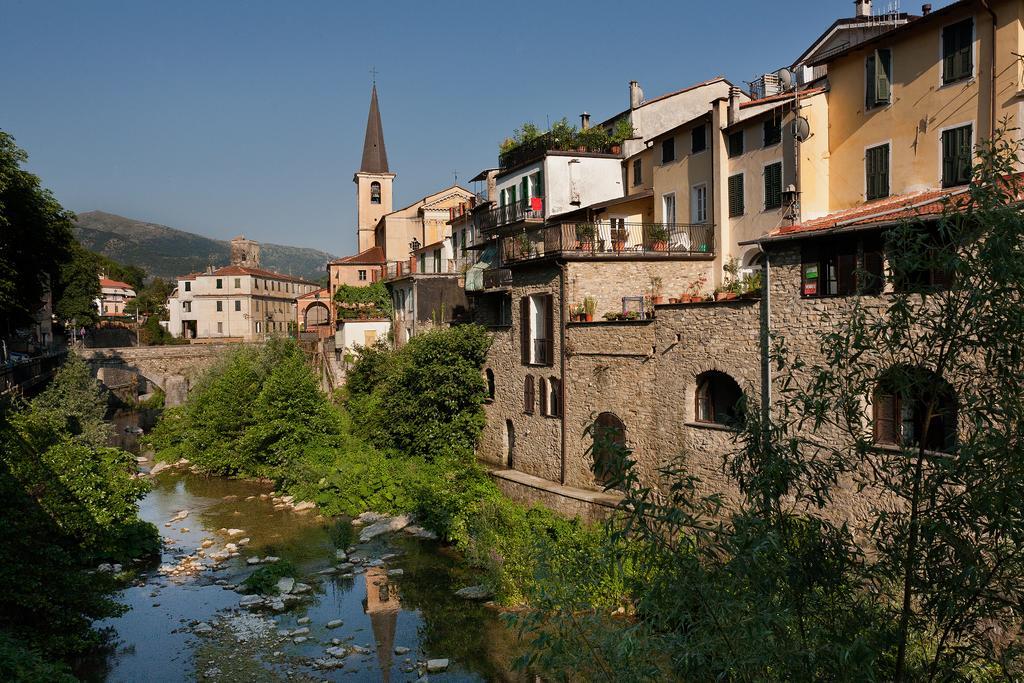 Il Cuore Del Borgo - Holiday Home Borgomaro Экстерьер фото