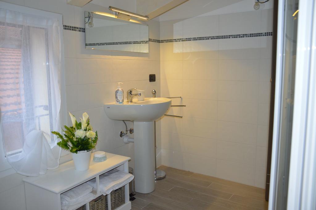 Il Cuore Del Borgo - Holiday Home Borgomaro Экстерьер фото
